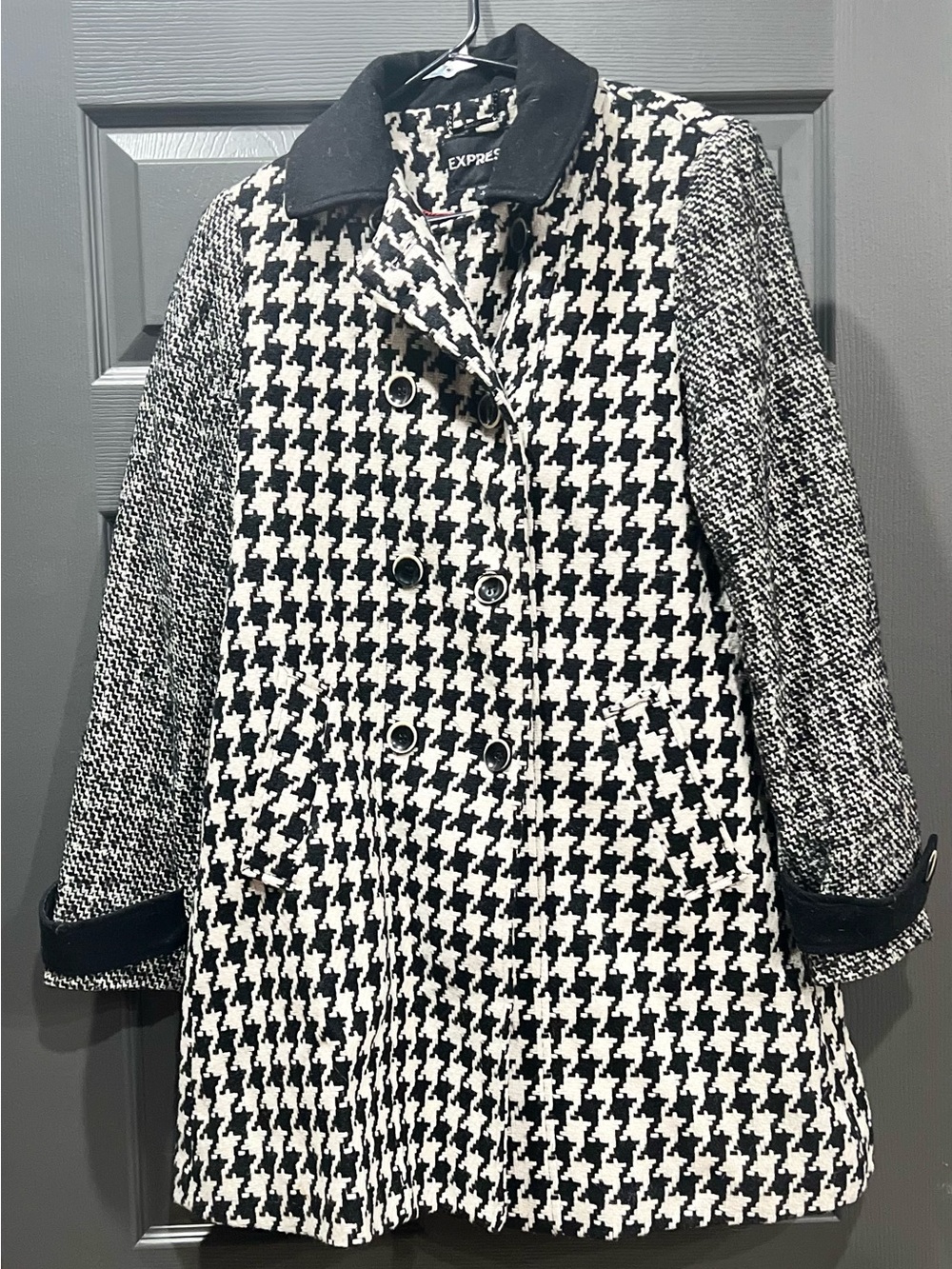 Express Black & White Houndstooth Double-Breasted Pea Coat